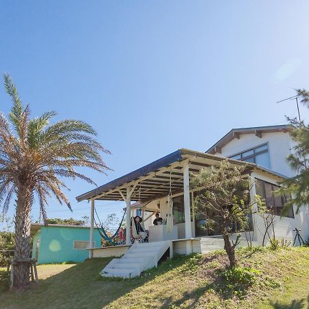 Kariyushi Condominium Resort Motobu The Beach Garden House Exteriör bild